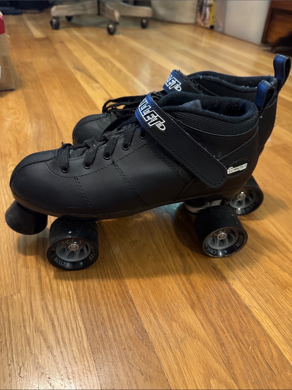 Bullet Men's Classic Black Roller Skates - Picture 5 of 6